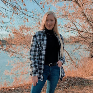 Meet your Posher, Naomi